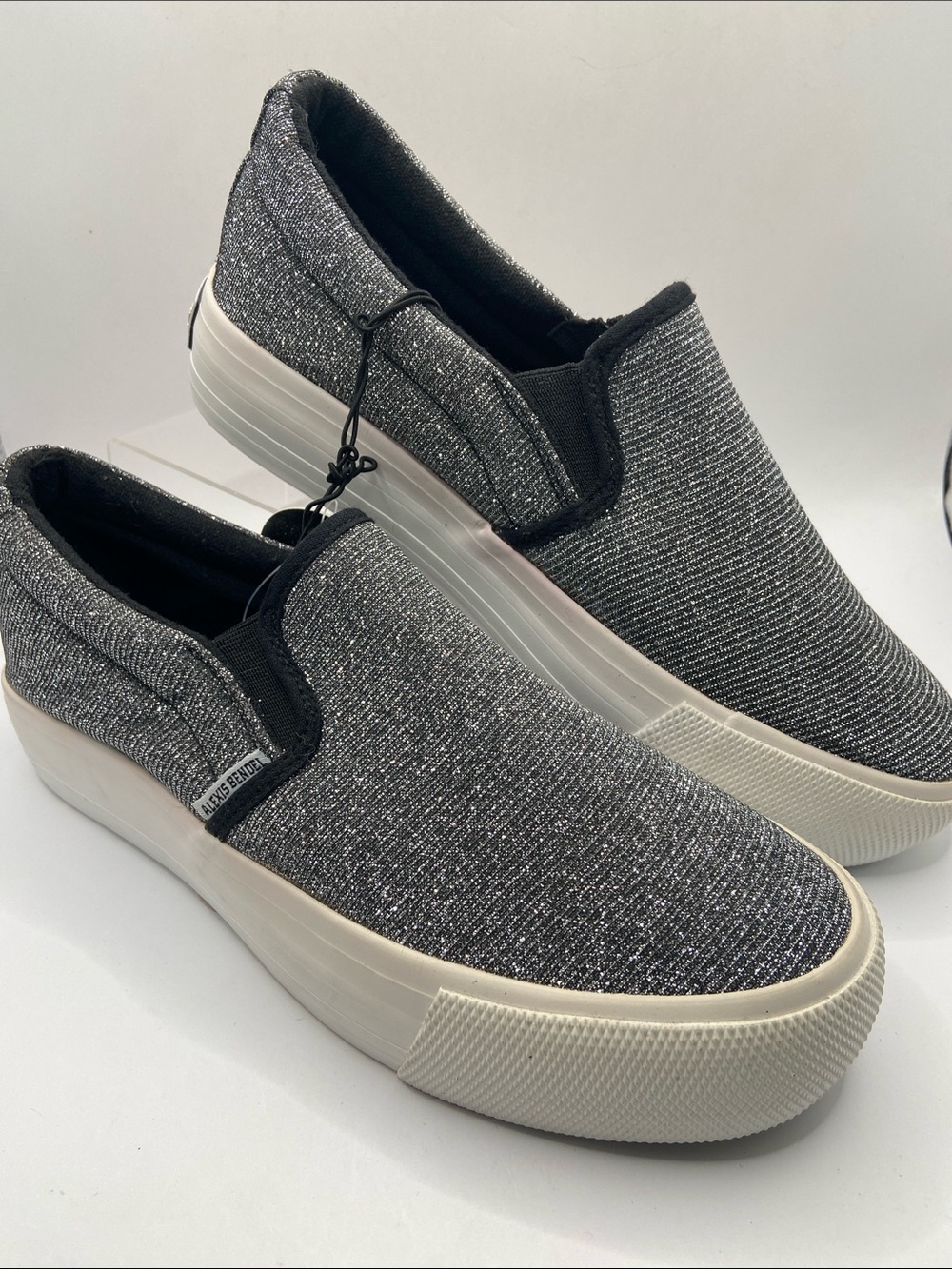 Alexis Be deal Slip On Platform Glitter Sneakers Size 6 New Metallic